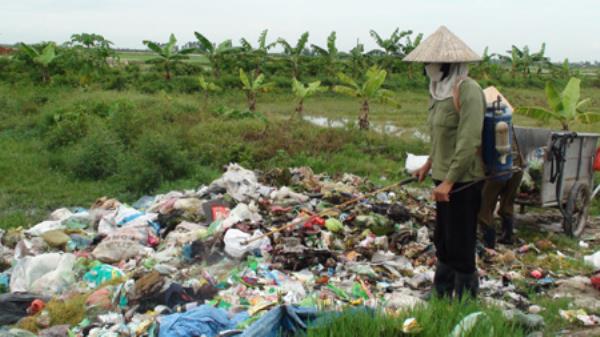 Vĩnh Bảo - Xử lý rác thải hiệu quả bằng chế phẩm Bioaktiv